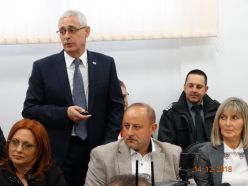 SLIKE SA SEDNICE GRUPACIJE SLOBODNE ZONE14 DECEMBAR 2018  PIROT